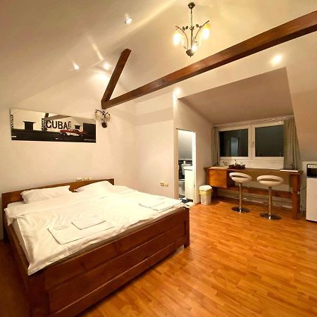 Arina'S Apartments 브라쇼브 외부 사진